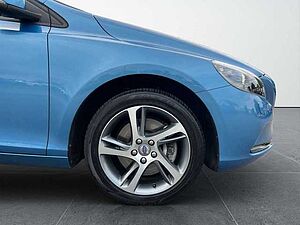 Volvo  D3 2.0l YOU! /SitzHZ/Navi/Tempomat/Klima/RFK