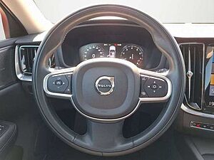 Volvo  B3 Mild-Hybrid Core Autom. /Keyless/Tempomat