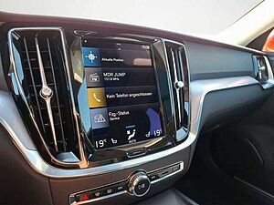 Volvo  B3 Mild-Hybrid Core Autom. /Keyless/Tempomat