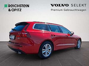 Volvo  B3 Mild-Hybrid Core Autom. /Keyless/Tempomat