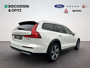 Volvo  Plus B5 Aut. AWD +ACC
