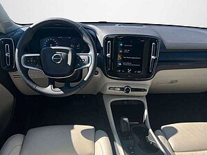 Volvo  T4 Recharge Core