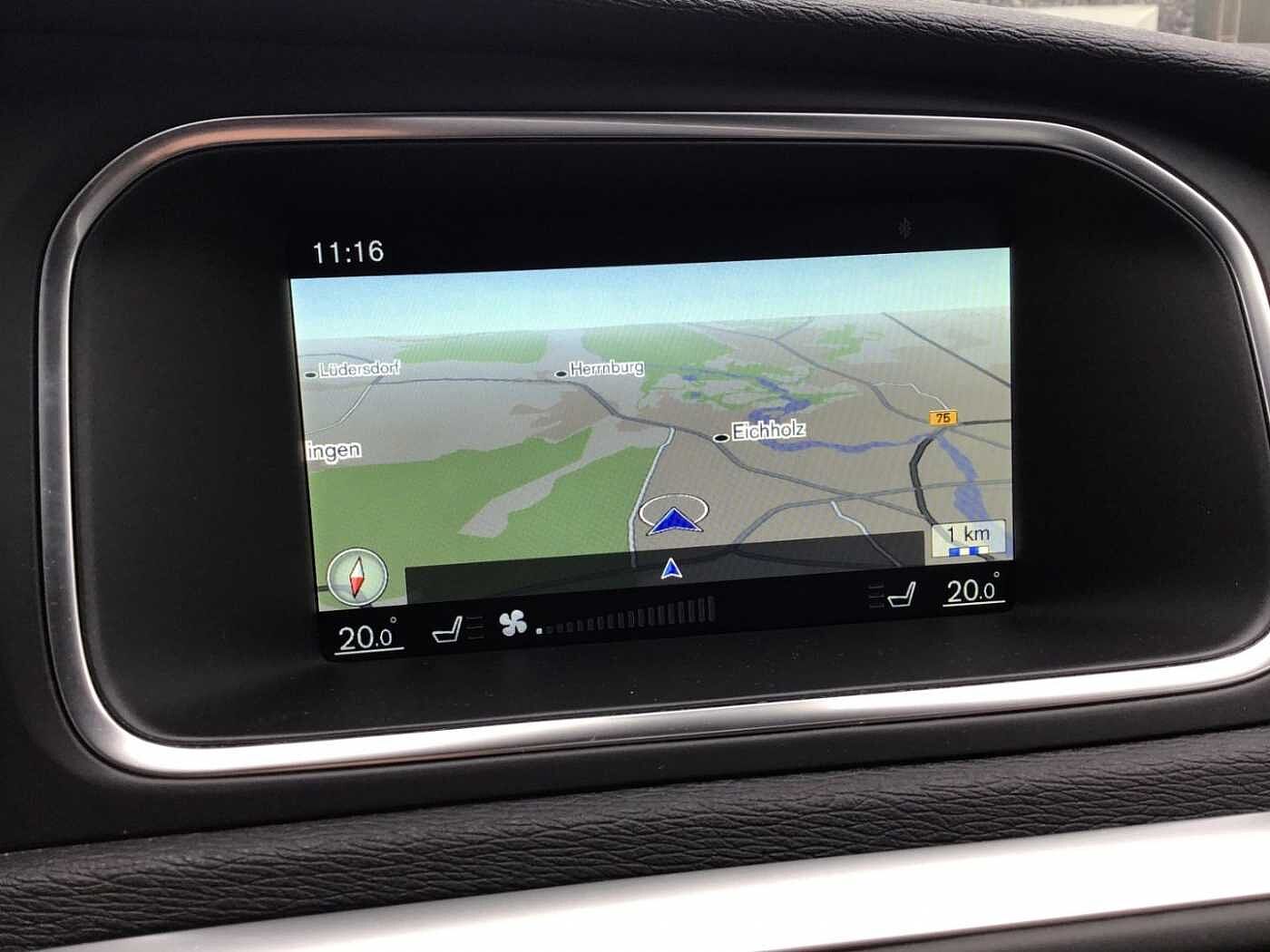 Volvo  D2 Kinetic Navi Cam Klima