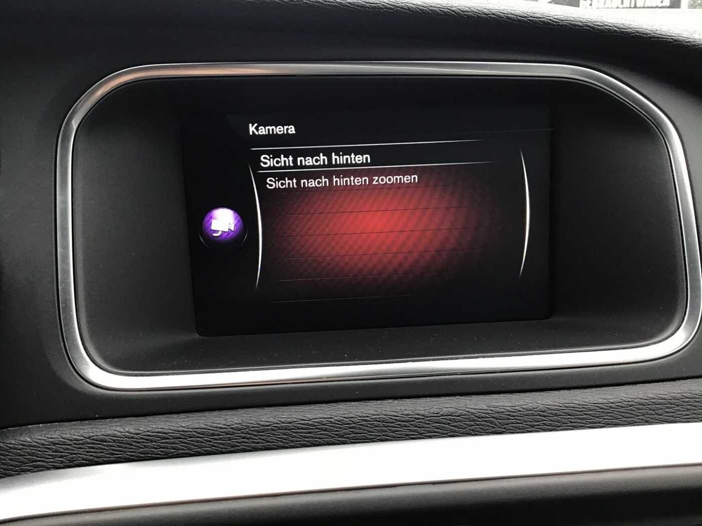 Volvo  D2 Kinetic Navi Cam Klima