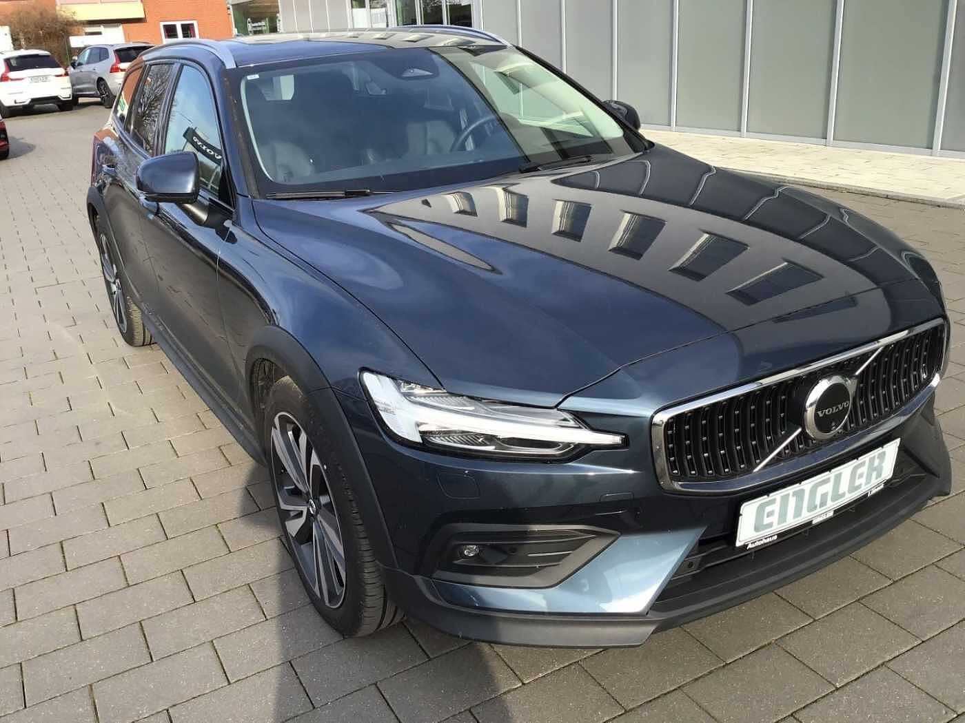 Volvo  Cross Country B5 (Benzin) Ultimate AWD AHK