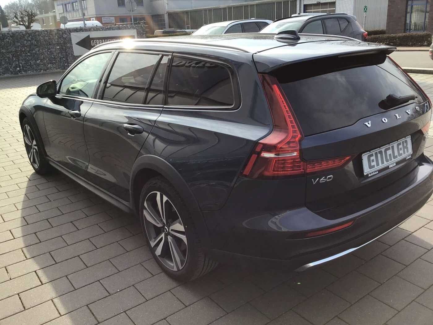 Volvo  Cross Country B5 (Benzin) Ultimate AWD AHK