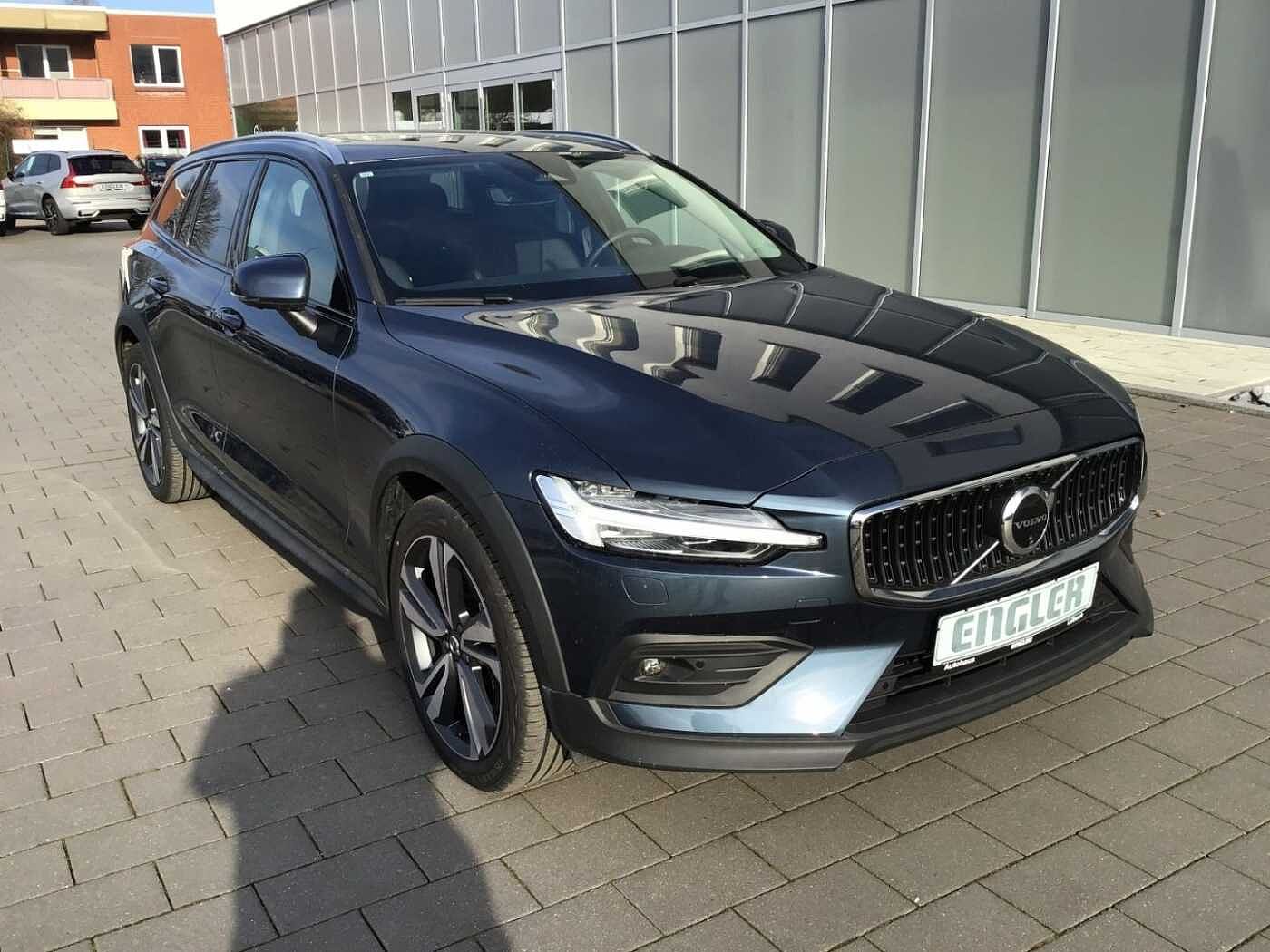 Volvo  Cross Country B5 (Benzin) Ultimate AWD