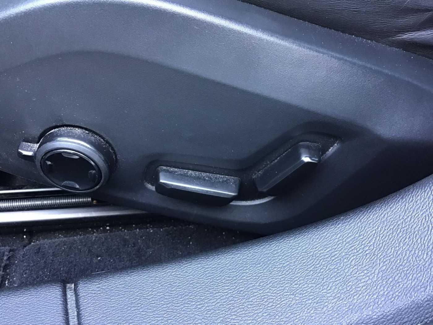 Volvo  T6 Plus Dark AWD Keyless Cam AHK