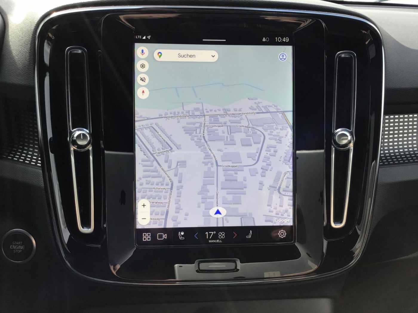 Volvo  B3 (Benzin) Plus Dark Keyless Navi Cam