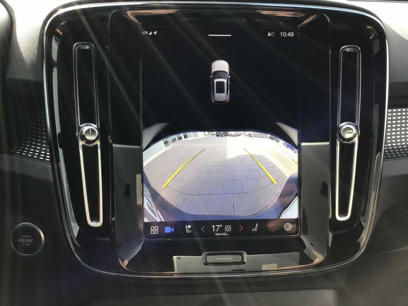 Volvo  B3 (Benzin) Plus Dark Keyless Navi Cam