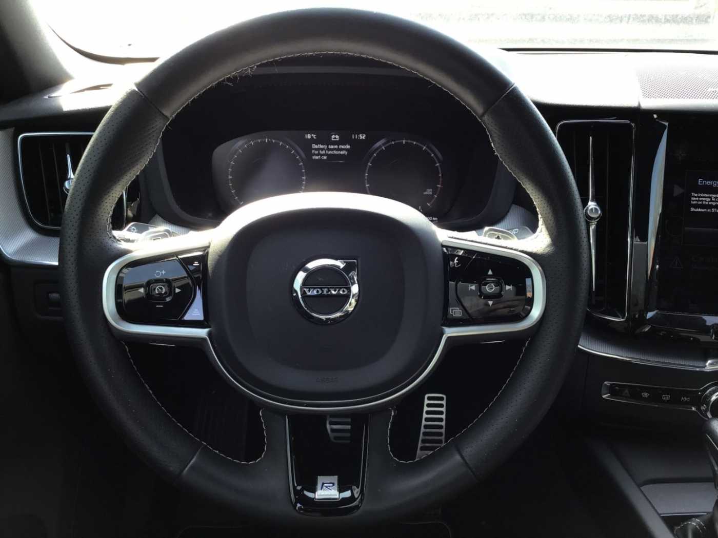 Volvo  T5 R-Design AWD Keyless AHK Navi 360°Cam