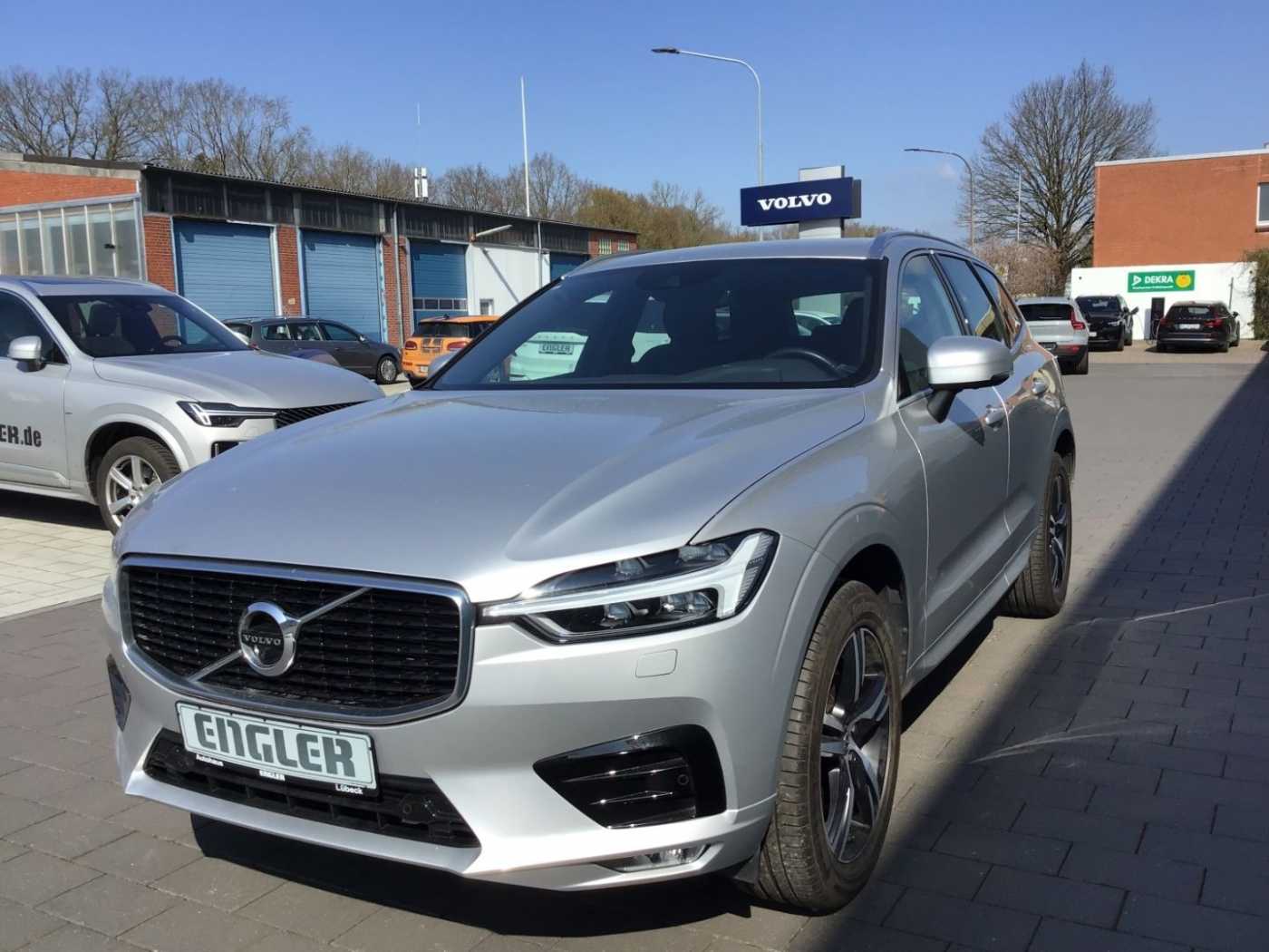 Volvo  T5 R-Design AWD Keyless AHK Navi 360°Cam