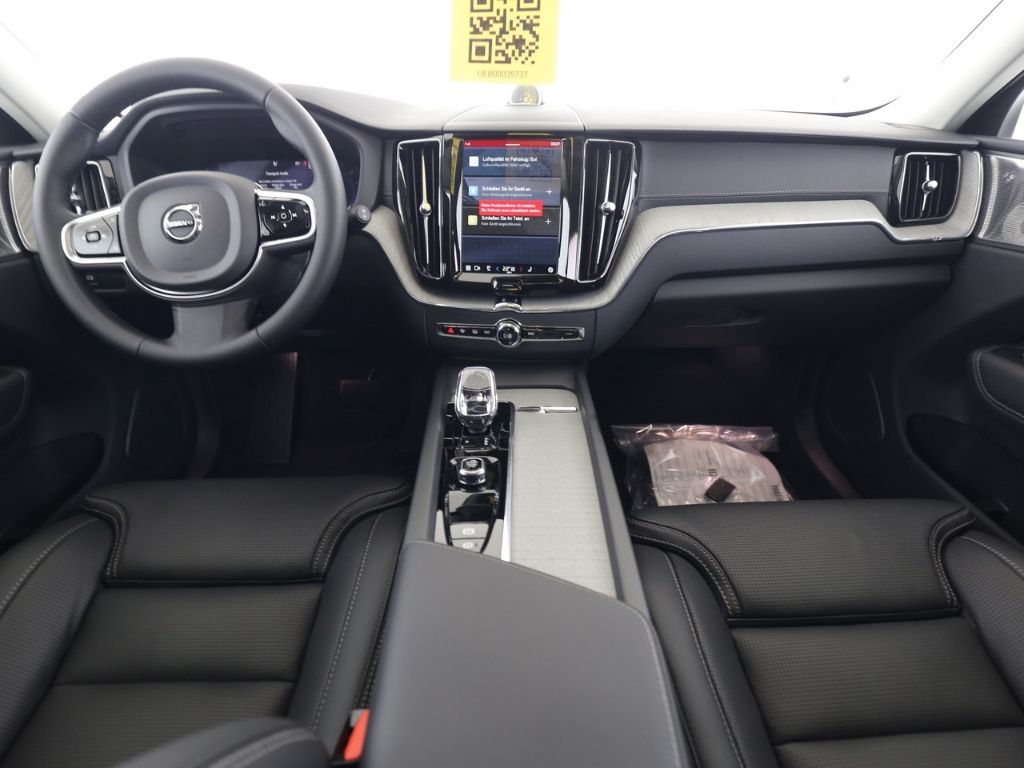 Volvo  B5 (Benzin) Ultra Dark AWD PanoDach Leder