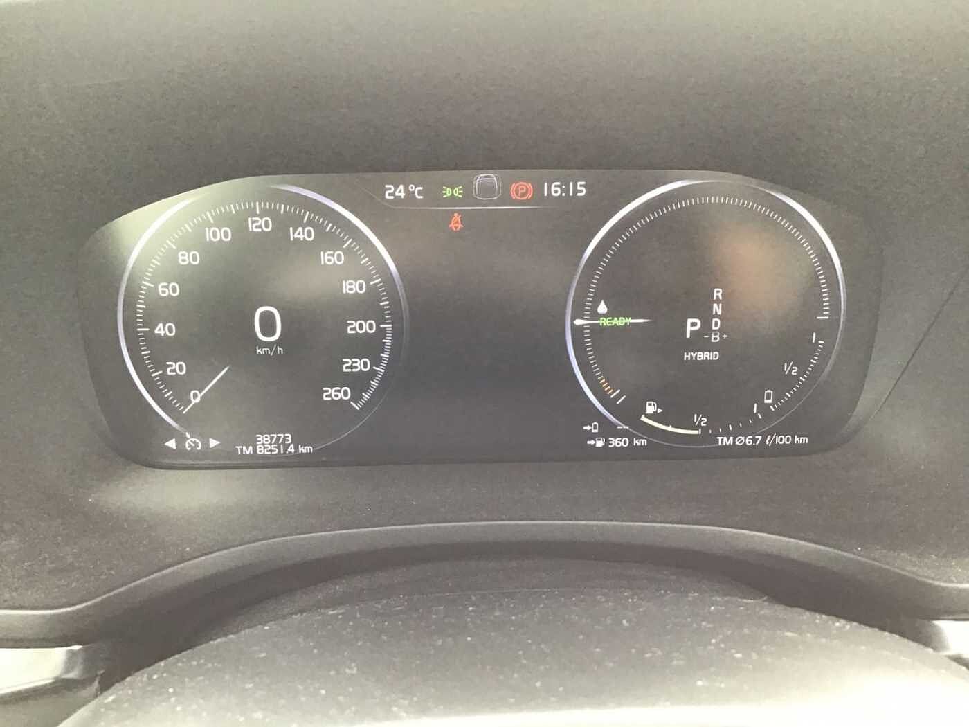 Volvo  T6 Momentum Pro AWD Cam Navi Leder