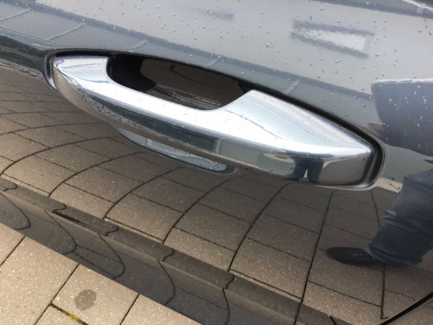 Volvo  T6 Plus Dark AWD Stdhzg. Licht-Paket