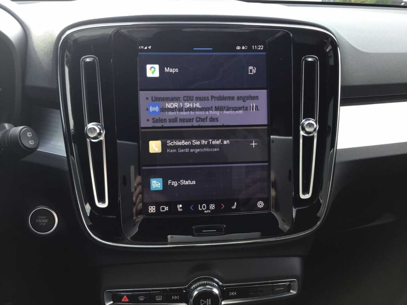 Volvo  B4 Plus Dark Harman-Kardon  WSS beheizt