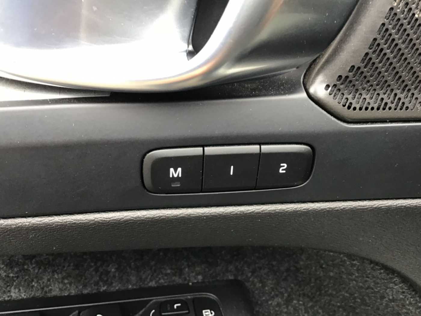 Volvo  T4 Plus Bright Recharge Nebel Cam Navi