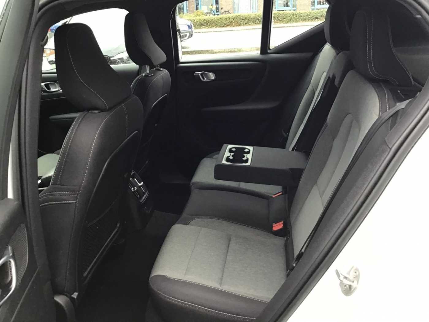 Volvo  T4 Plus Bright Recharge Nebel Cam Navi
