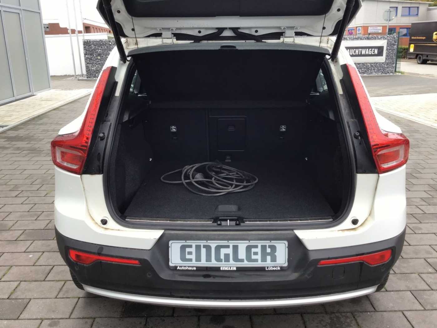Volvo  T4 Plus Bright Recharge Nebel Cam Navi