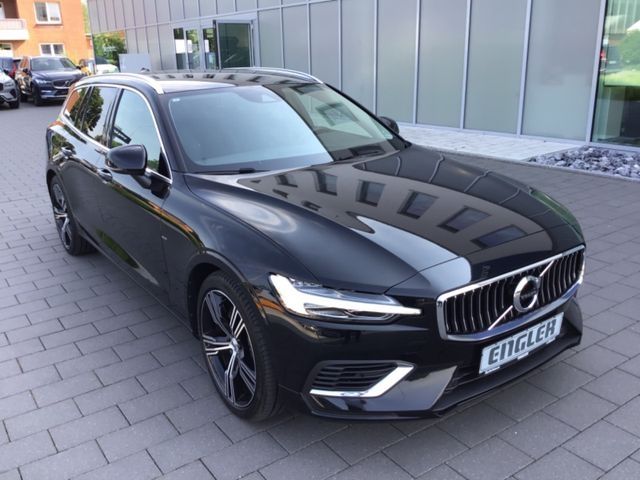 Volvo  T6 Plus Bright AWD Keyless Navi Cam