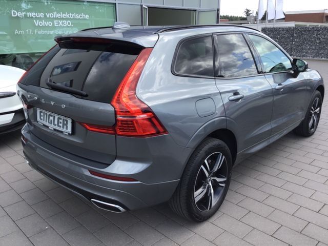 Volvo  T8 R-Design AWD Cam HUD PanoDach AHK