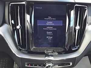 Volvo  D4 R-Design AWD PanoDach AHK Cam Navi