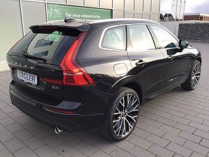 Volvo  D4 Momentum AWD Stdhzg. AHK