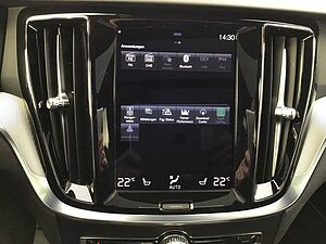 Volvo  T6 R-Design AWD PanoDach HUD 360° Cam