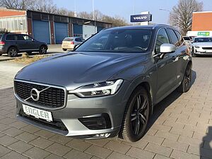 Volvo  D5 R-Design AWD Stdhzg. Navi HUD PanoDach