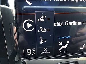 Volvo  D5 R-Design AWD Stdhzg. Navi HUD PanoDach