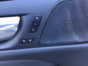 Volvo  T6 Plus Dark AWD Keyless Cam AHK