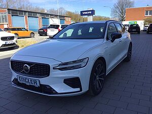 Volvo  T6 Plus Dark AWD Keyless Cam AHK