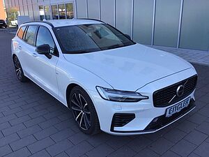 Volvo  T6 Plus Dark AWD Keyless Cam AHK