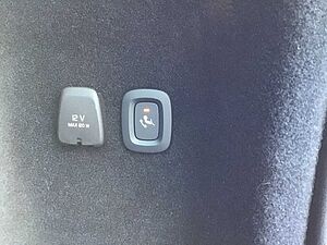 Volvo  T6 Plus Dark AWD Keyless Cam AHK