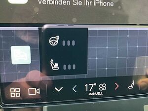 Volvo  B3 (Benzin) Plus Dark Keyless Navi Cam