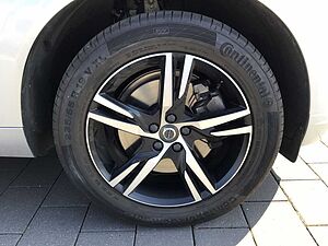 Volvo  T5 R-Design AWD Keyless AHK Navi 360°Cam