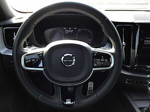 Volvo  T5 R-Design AWD Keyless AHK Navi 360°Cam