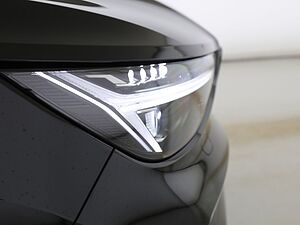 Volvo  B4 (Benzin) Ultra Dark PanoDach Keyless Cam