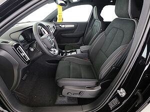 Volvo  B4 (Benzin) Ultra Dark PanoDach Keyless Cam