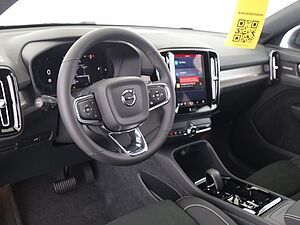 Volvo  B4 (Benzin) Ultra Dark PanoDach Keyless Cam