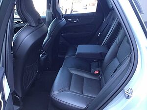Volvo  B5 (Benzin) Ultimate Dark AWD Stdhzg. Cam