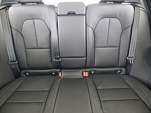 Volvo  B4 (Benzin) Ultra Dark PanoDach Cam Leder