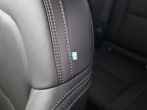 Volvo  B4 (Benzin) Ultra Dark PanoDach Cam Leder