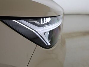 Volvo  B4 (Benzin) Ultra Dark PanoDach Cam Leder