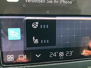 Volvo  B4 (Benzin) Ultra Dark PanoDach Cam Leder