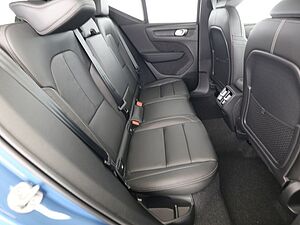 Volvo  B3 (Benzin) Plus Dark PanoDach Cam Leder