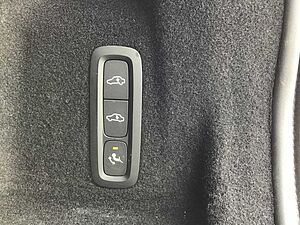 Volvo  B5 R-Design AWD PanoDach Stdhzg. 360° Cam