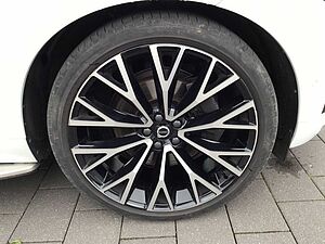 Volvo  B5 R-Design AWD PanoDach Stdhzg. 360° Cam