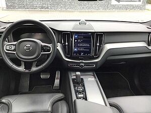Volvo  B5 R-Design AWD PanoDach Stdhzg. 360° Cam