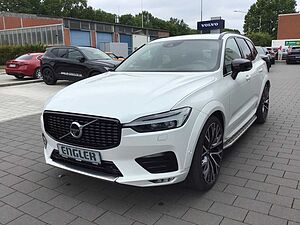 Volvo  B5 R-Design AWD PanoDach Stdhzg. 360° Cam